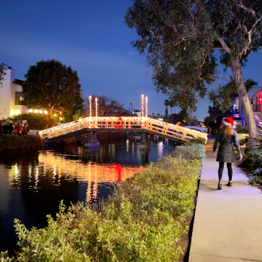 Love Bridge, Canoe and venice canals, southern California, red and white lights, bridge, Christmas lights, homes, holiday decorations