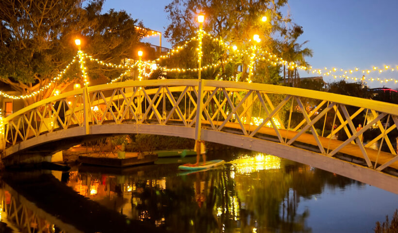 venice canals, southern California, sparkle, bridge, Christmas lights, homes, holiday decorations, mirror reflection